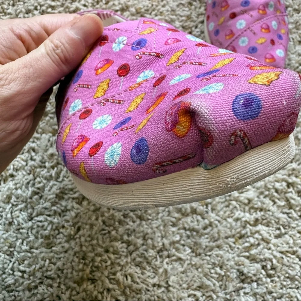 TOMS X CANDY LAND Pink Slip On Shoes Flats Alpargata Women's Size 8.5